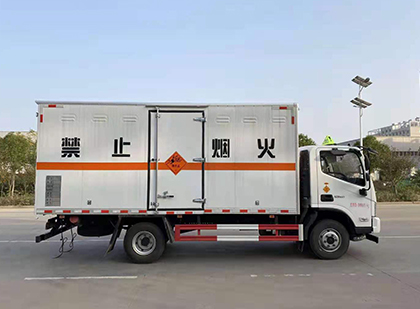 万安爆破器材运输车
